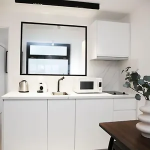 Appartement Amelot 2- Spacieux Et Lumineux- 3p- 11